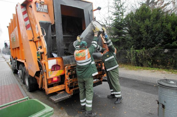 Odpady — Wrocław: znaczenie prawidłowego wywozu śmieci